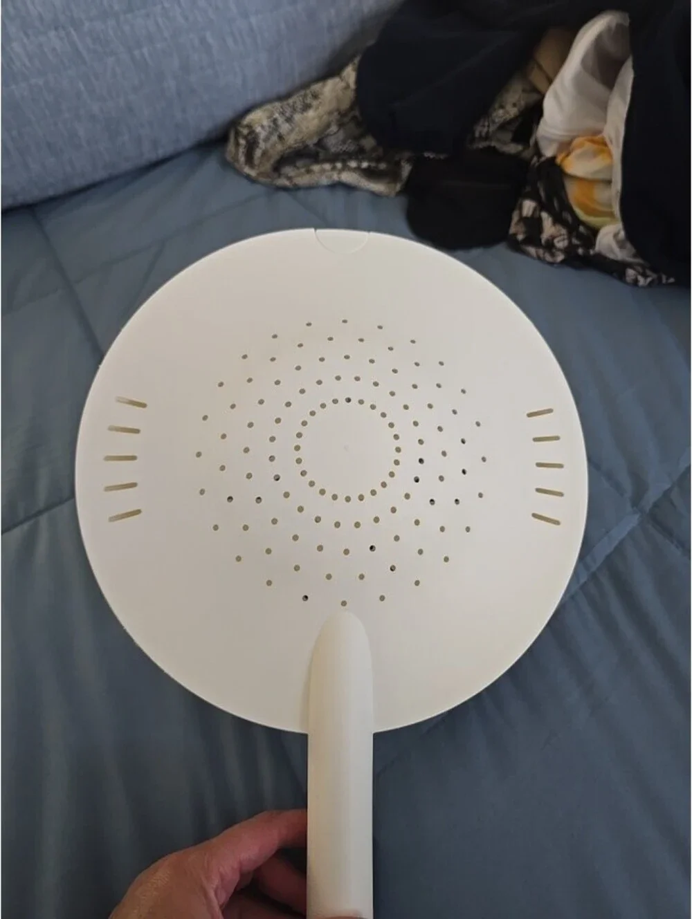 Tupperware 2-Piece Locking Lid White Plastic Double Colander/Strainer--2 Quart